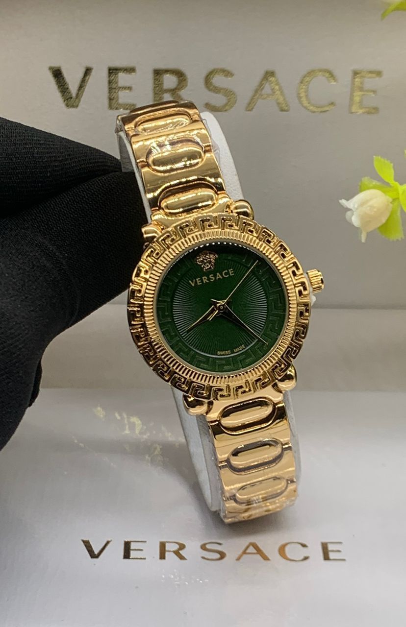 Shop Online for Designer Versace Ladies Chain Wristwatch Delivery Market